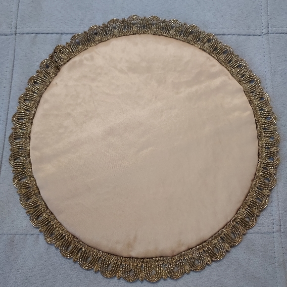 Vintage Mandala Doilie - Picture 4 of 7